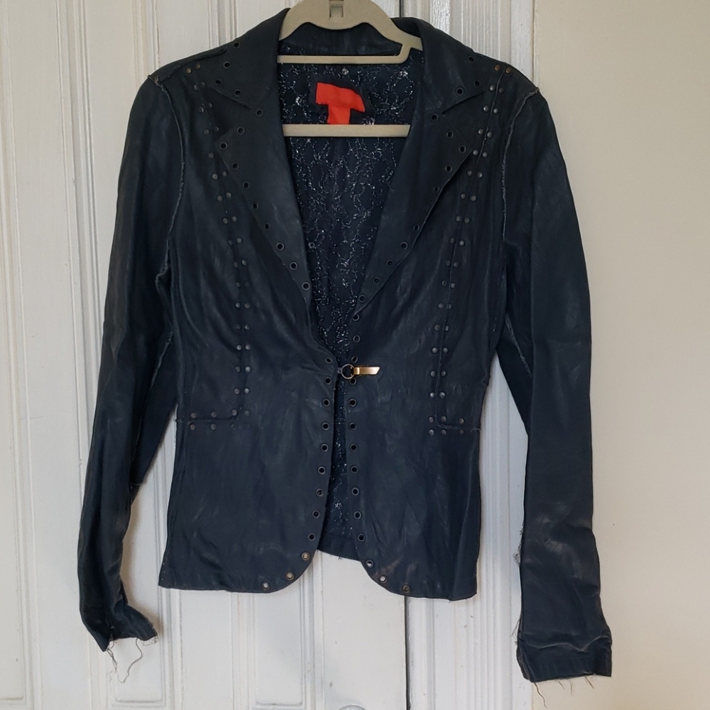 Leather jacket - Picture 5 of 11